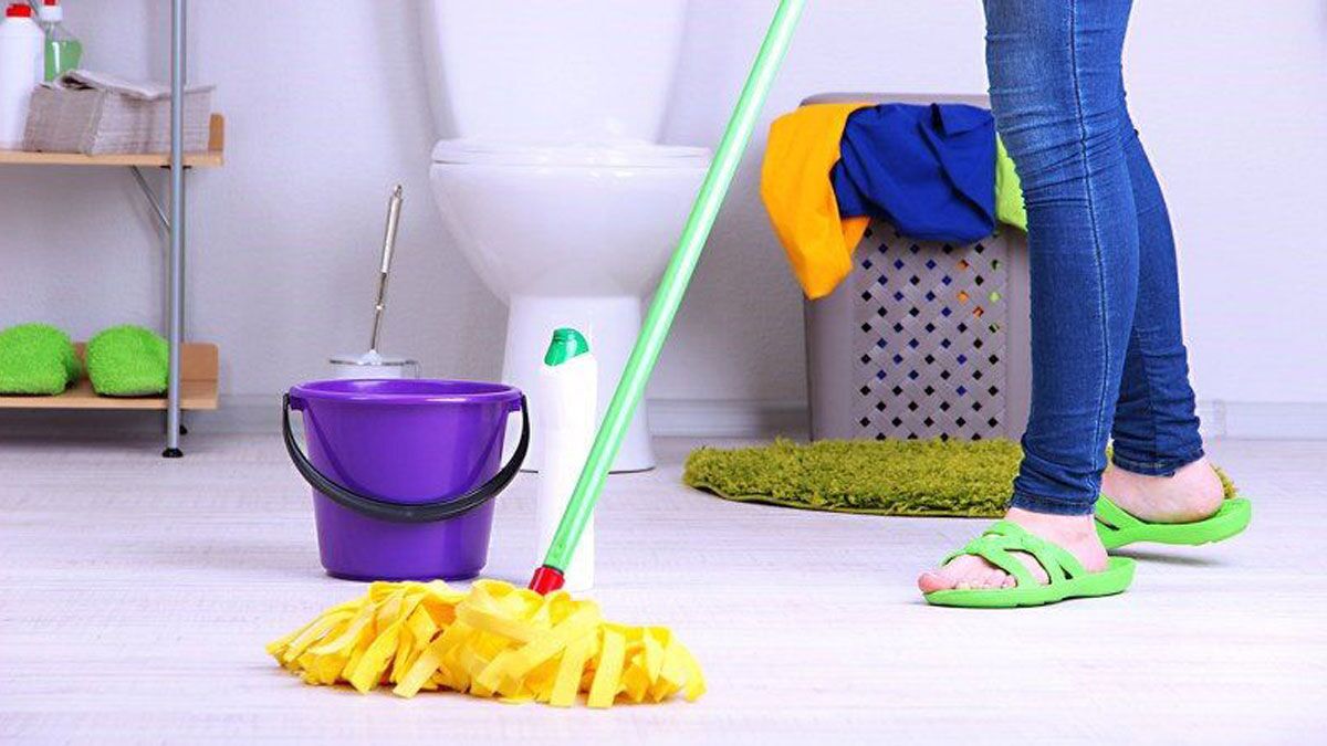How Enzymatic Cleaners Compare to Chemical Cleaners are Better in Eliminating Washroom Odour 1 How Enzymatic Cleaners Compare to Chemical Cleaners are Better in Eliminating Washroom Odour